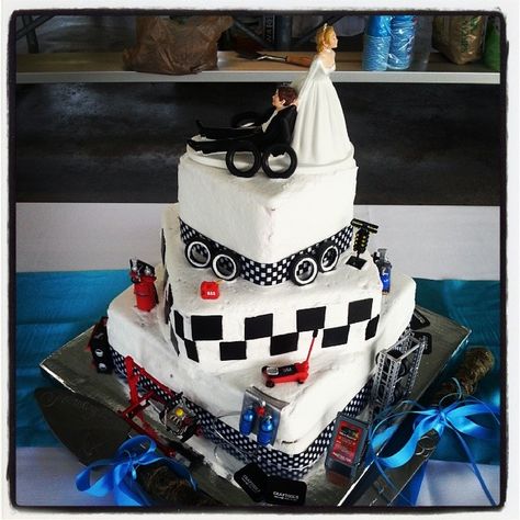 NASCAR racing wedding cake www.cakesbykimberly.biz Dirt Track Wedding, Nascar Wedding, Racing Wedding, Blair Wedding, Race Wedding, Supra Mk4, Rustic Wedding Cake Toppers, Rustic Wedding Cake, Wedding Portfolio