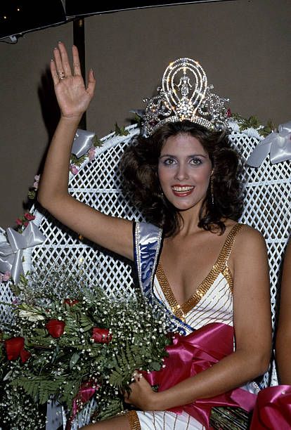 1984 Aesthetic, Miss Universe Puerto Rico, Universe Photos, Pageant Queen, Miss Independent, Bday Shoot, Miss Usa, Miss America, Beautiful Inside And Out