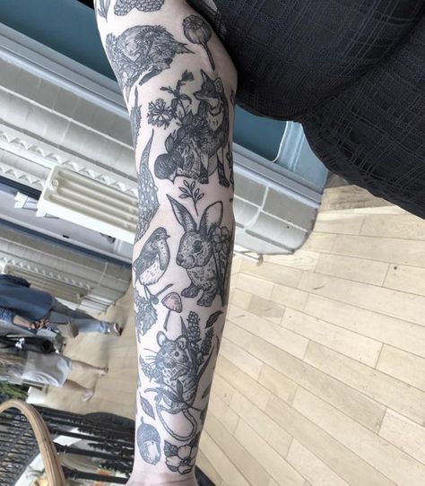 Wildlife Tattoo, Earthy Tattoos, Nature Tattoo Sleeve, Leeds Uk, Red Tattoo, Handpoke Tattoo, Floral Tattoo Sleeve, Red Tattoos, R Tattoo