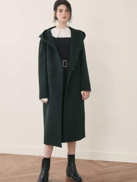 Moss Green Handmade Hood Coat #winter #winterfashion #winterstyle #winteroutfits #ootd Outwear Outfit, Long Wool Coat, Coat Winter, Double Breasted Coat, Hooded Coat, Moss Green, Minimal Design, Long Coat, Wool Coat