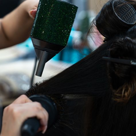 🌬️💇‍♀️ Keeping Your Salon Blowout Perfect! 💇‍♀️🌬️ Braving the Windy City with your salon style? Here’s how to make it last: 1. **Stay Dry:** Shield your hair from Chicago drizzles and gusts. 2. **Overnight Care:** Apply dry shampoo before bed to keep those roots fresh. 3. **Silk Nights:** A silk pillowcase prevents the Chicago wind frizz overnight. 4. **Loose Styles:** Opt for a gentle updo to avoid tangles. 5. **Minimal Touch:** The less you fuss, the better your style holds. 6. **Frizz Co... Salon Blowout, The Windy City, Salon Style, Windy City, Silk Pillowcase, Before Bed, Dry Shampoo, Tangled, Pillowcase