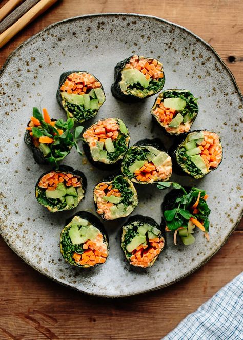 Recipe: Veggie Nori Rolls | Kitchn Kelp Recipes, Nori Wraps, Nori Rolls, Vegetarian Sushi, Vegan Sushi, Resep Diet, Make Ahead Lunches, Low Carb Lunch, Sushi Recipes