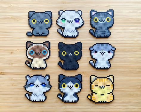 TwinkleTwinkleArtCA - Etsy Canada Perler Beads Art, Perler Beads Ideas, Hama Art, Melt Beads Patterns, Hamma Beads Ideas, Gatto Carino, Easy Perler Bead Patterns, Pixel Beads, Melty Bead Patterns