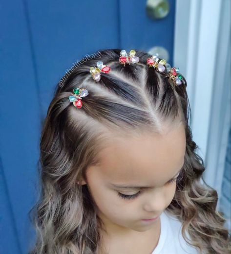 Toddler Fairy Hairstyles, Valentines Day Hairdos For Kids, Easy Mother’s Day Hairstyles, 2nd Birthday Hairstyles, Elementary Picture Day Hairstyles, Christmas Hair Styles For Kids Simple, Kid Hairstyles With Beads, Hairstyles With Headbands For Kids, Half Up Half Down Kids Hair