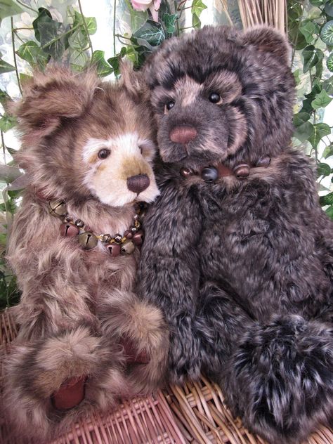 Stuffed Bears Aesthetic, Bear Plush Aesthetic, Grunge Teddy Bear Aesthetic, Charlie Bears Collection, Mack Attack, Creepy Plushies Teddy Bears, Sewing Templates, Charlie Bears, Creature Comforts