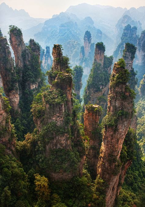 Pandora from Avatar. Zhangjiajie National Forest Park, Hunan province, China. Also known as Hallelujah Mountains ©Stuck in Customs / Trey Ratcliff Tianzi Mountains, Zhangjiajie, Visit China, Chongqing, Forest Park, China Travel, Bhutan, Alam Yang Indah, Incredible Places