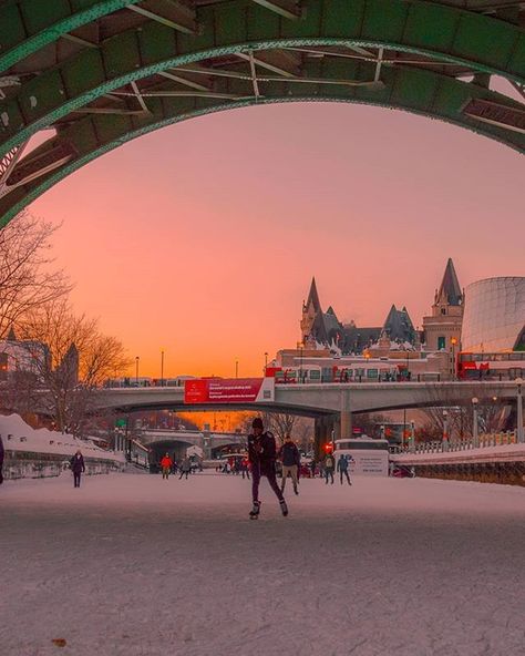 Ottawa | Travel community on Instagram: “✨Rideau canal skateway✨ 📷Photo by @charming_ottawa ✨ ✈️😉Mark your photo with tag #ottawasworld and we`ll post it!…” Ottawa Photography, Ottawa Travel, Canada Ontario, Cloud Gate, Ontario Canada, Ottawa, Your Photo, Ontario, Photography