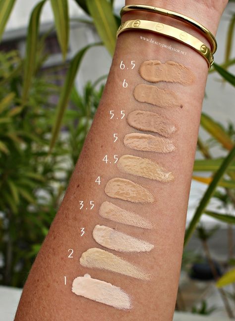 Luminous Silk Foundation Swatches, Armani Foundation, Concealer Swatches, Makeup Corner, Medium Olive Skin, Tiny Makeup, Foundation Swatches, Giorgio Armani Beauty, Luminous Silk Foundation