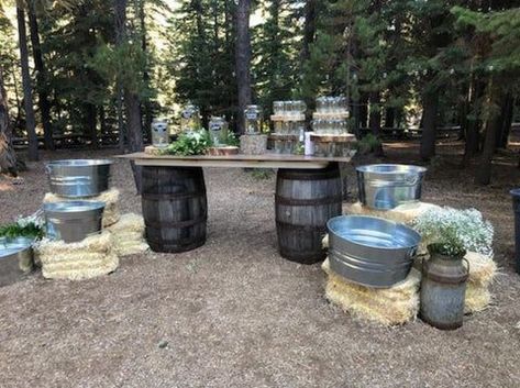 Backyard Wedding Bar, Rustic Wedding Bar, Diy Wedding Bar, Ranch Style Weddings, Wine Barrel Bar, Oval Tub, Bottled Drinks, Wedding Ranch, Wedding Drink Station