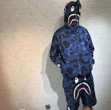 Blue Camo Purple Bape Hoodie Outfit, Shark Sweater, Bape Shark Hoodie, Outfit Builder, Bape Jacket, Kanye West Outfits, Bape Outfits, Hyper Beast, Gucci Hoodie