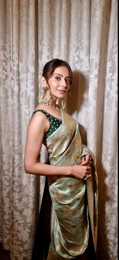 Pastel Green Saree, Pastel Saree, Rakulpreet Singh, Sari Style, Wedding Trousseau, Sequin Saree, Rakul Preet Singh, Rakul Preet, Indian Woman