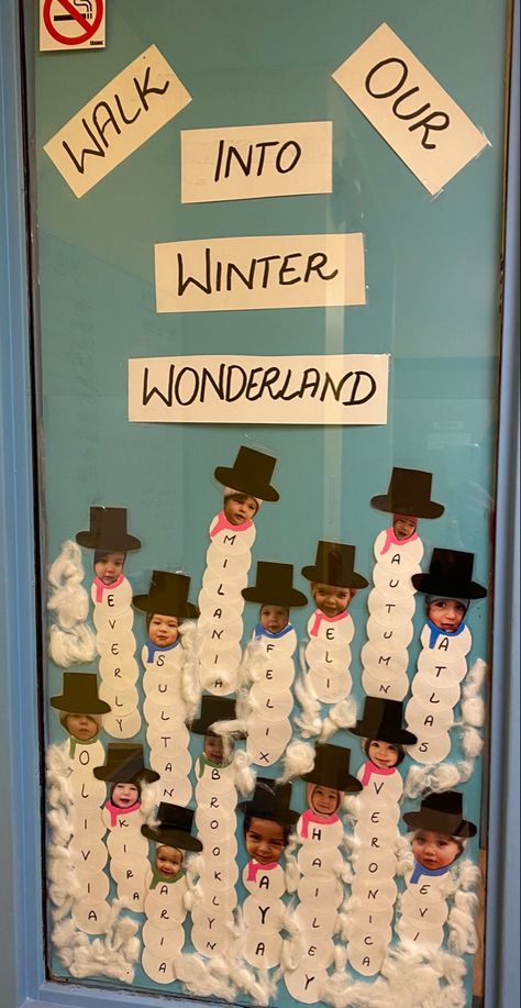 January Decorations Classroom, Pre K Door Decorations Christmas, Snowman Themed Classroom Door, Winter Holiday Door Decorations, Winter Wonderland Preschool Decorations, Walking In A Winter Wonderland Door, Winter Bulletin Boards For Preschoolers Preschool, Winter Daycare Door Ideas, Classroom Decor Winter