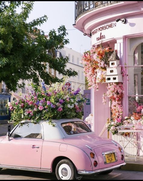 Spring Pics Aesthetic, Peggy Porschen Cakes, Peggy Porschen, Pink Saturday, Iphone Lockscreen Wallpaper, Pink Car, Pink Vibes, Little Cottage, Everything Pink