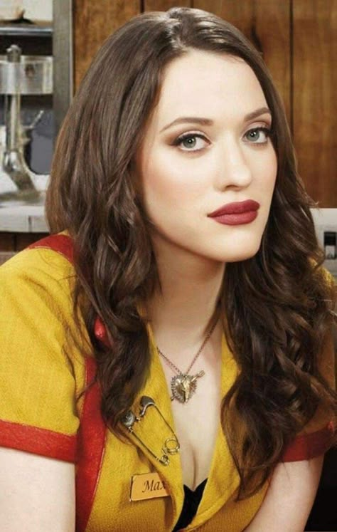 Kat Denning Hair, Kat Dennigs, Kat Denning, Gemini Sun, Kat Dennings, 2 Broke Girls, Max Black, American Beauty, American Actress