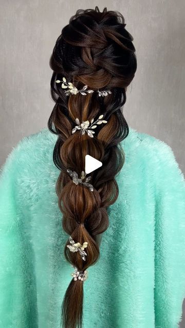 Advance Hairstyles, Mehndi Hairstyles, Fox Makeup, Bridal Hair Styles, Makeup Academy, Mehndi Designs For Beginners, Hair Transformation, Hair Dos, Mehndi Designs