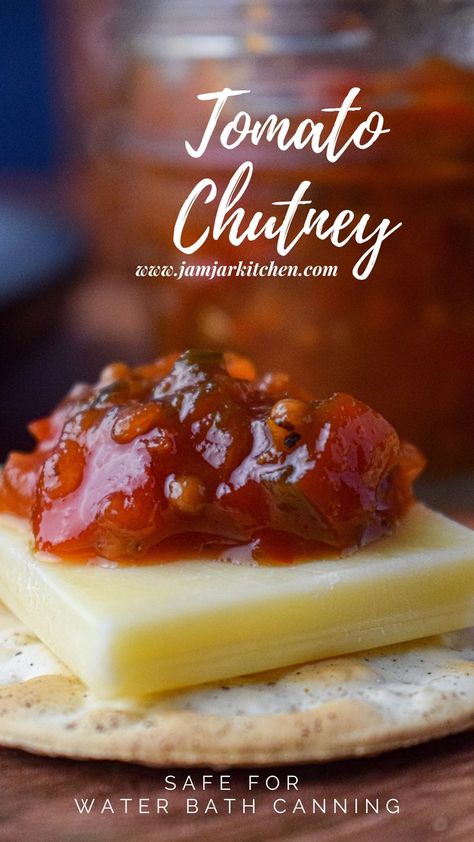 Tomato Chutney Recipe, Canning Vegetables, Tomato Jam, Jar Kitchen, Water Bath Canning, Tomato Chutney, Chutney Recipe, Cheese Platter, The Jam