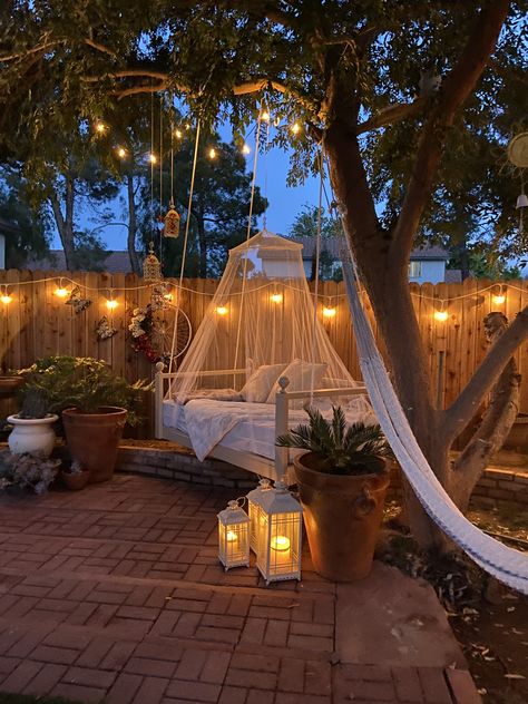 Patio Grande, Swing Bed, Backyard Inspo, Cozy Room Decor, Outdoor Decor Backyard, Backyard Makeover, Dream Room Inspiration, Dream Backyard, Backyard Patio Designs