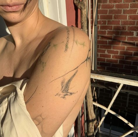 Minimalist Tattoo Shoulder, Arm Tattoo Inspiration, Arm Tattoo Placement, Vine Tattoos, Cute Tiny Tattoos, Tattoo Portfolio, Bird Tattoo, Dainty Tattoos, Real Tattoo