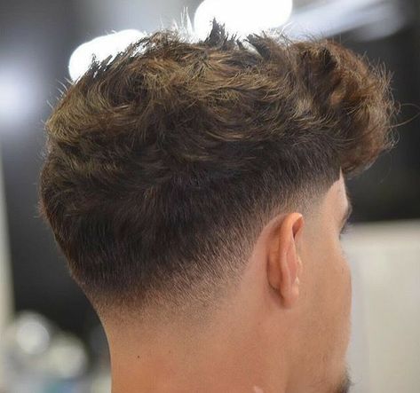 Mens Haircuts Thick Hair, Hair Types Men, Taper Fade Short Hair, Men Fade Haircut Short, Mid Fade Haircut, Fade Haircut Curly Hair, Male Haircuts Curly, Mens Hairstyles Fade, Mens Haircuts Short Hair