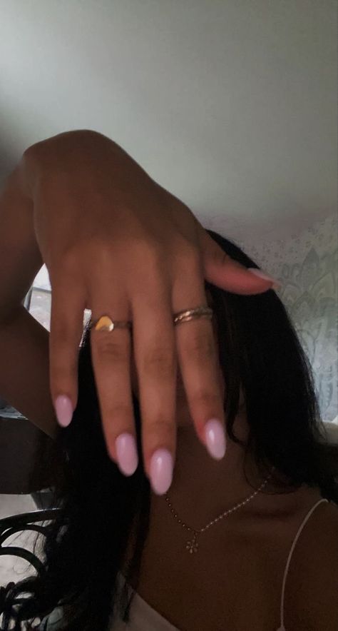 Summer Nails pink nails on girl Almond Nails Designs Basic, Light Pink Short Almond Nails, Short Acrylic Nails Almond Classy, Sheer Pink Almond Nails, Square Summer Nails 2024, Opaque Pink Nails, Chrome Gel Nails Short, Pink Chrome Nails Square, Short Nail Inspo Summer 2024