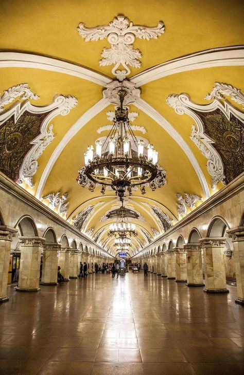 Russian Cities, Russia Landscape, Moscow Metro, Metro Subway, Russia Travel, Luxury Train, Old Trains, Mystical World, Design Landscape