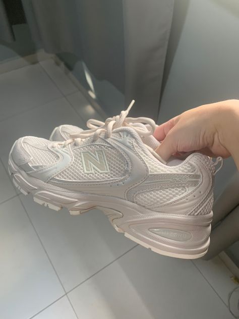 color: white white 530 New Balance, New Balance 530 White, Nb 530, 90s Aesthetic, Nike Huarache, White White, New Balance, Sneakers Nike, Color White