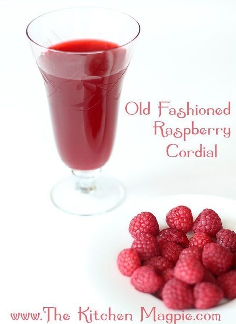 Nerd Food, Tooty Fruity, Liqueur Recipes, Raspberry Cordial, Simple Syrups, Cordial Recipe, Nerdy Nummies, Homemade Liquor, Traditional Cooking