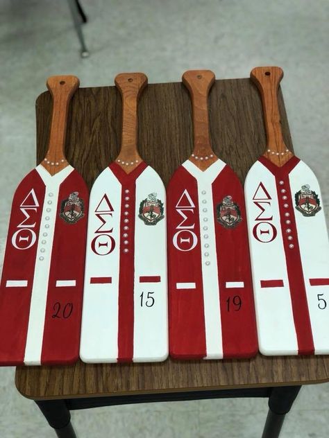 Delta Paddle Ideas, Greek Paddles Fraternity, Delta Sigma Theta Paddle, Delta Sigma Theta Paddle Ideas, Greek Paddle Ideas, Theta Crafts, Delta Sigma Theta Apparel, Sorority Diy, Kappa Delta Chi