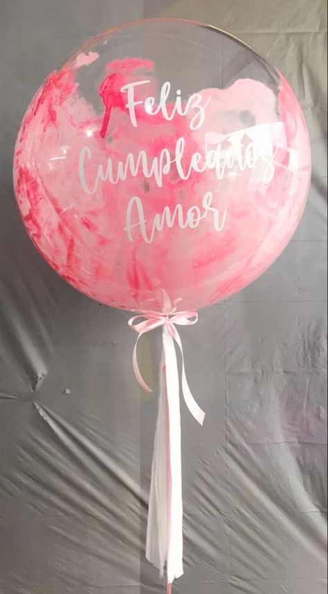 Globo burbuja personalizado con pintura Bubble Ballon Idea, 21st Birthday Girl, Candy Arrangements, Valentines Balloons, Balloon Painting, Clear Balloons, Happy Birthday Template, Balloon Crafts, Diy Balloon Decorations