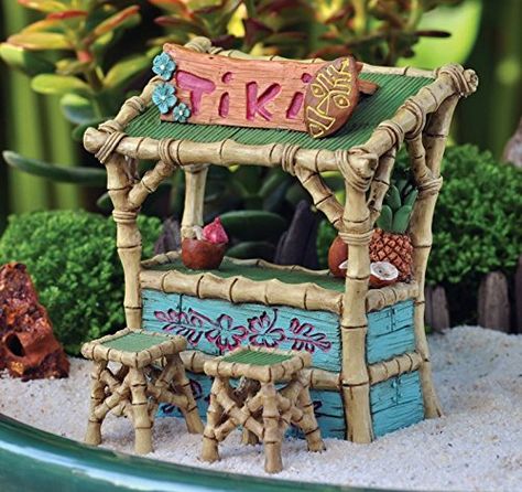 Kari LikeLikes: Tini Tiki Bar #tiki Beach Fairy Garden, Backyard Ideas For Small Yards, Fairy Garden Furniture, Summer Fairy, Fairy Furniture, Mini Fairy Garden, Tiki Hut, Garden Mini, Miniature Projects