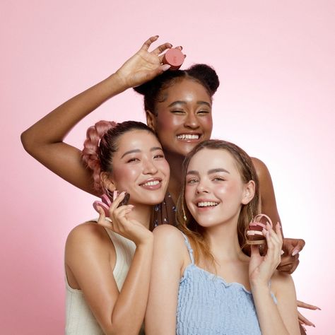 Kaja | Get sculpted on the go 💗 with the Play Bento Face Trio ✨! Available in 5 blendable and buildable shades, these stacks is formulated with… | Instagram Makeup And Skincare Aesthetic, Photoshoot Ideas Makeup, Skincare Moodboard, Beauty Fair, Tinted Sunscreen, Group Poses, Model Shoot, Acne Spots, Social Media Design Inspiration