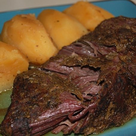 Easy slow cooker blade roast Recipe - (4.3/5) Blade Roast Recipe, Blade Roast Slow Cooker, Roast Beef Crock Pot Recipes, Blade Roast, Slow Cooker Pot Roast Recipes, Crockpot Roast Recipes, Beef Steak Recipes, Slow Cooker Recipes Beef, Crockpot Roast