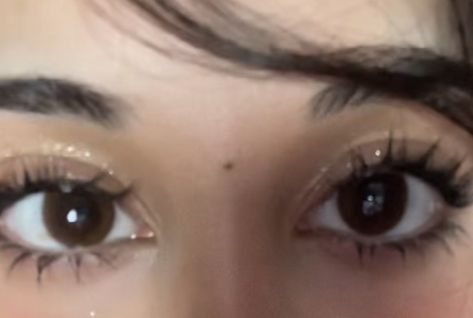 Doe Eyes Long Lashes, Simple Doe Eye Makeup, Bambi Beauty Vision Board, Doe Eye Makeup Natural, Doe Siren Eyes, Feline Doe Eyes, Doe Eyeliner, Bambi Eyes Aesthetic, Doe Eyed Makeup