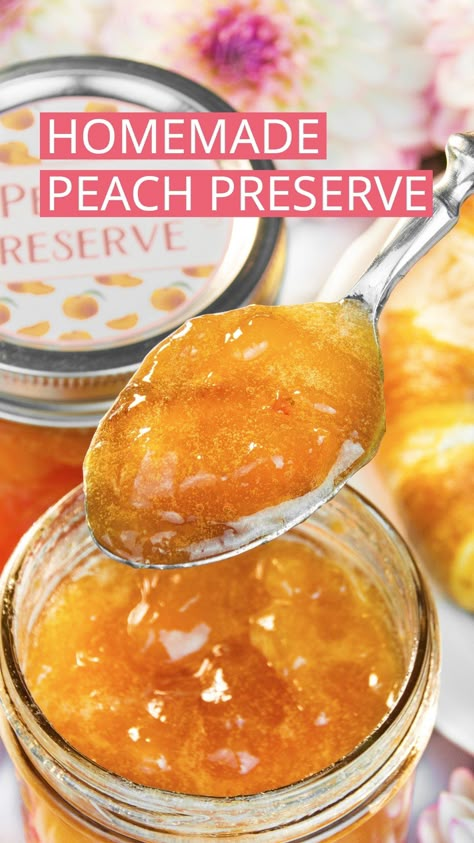 Delicious peach preserves are syrupy and soft-set with juicy peach chunks throughout. This homemade peach jam tastes scrumptious slathered on scones and hot toast, stirred into yoghurt, or as filling for cakes and pastries. The jars also make sweet additions for gift hampers or a hostess gift for a brunch or luncheon. The recipe comes with printable labels for gift giving. #peachjam #peachpreserves #peaches #jam #preserves | countryhillcottage.com Peach Preserves Recipe, Homemade Peach Jam, Filling For Cakes, Peach Jam Recipe, Canning Peaches, Peach Preserves, Jam Recipes Homemade, Canning Jam, Juicy Peach