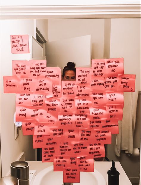 Sticky Note Notes For Boyfriend, Sticky Note For Boyfriend, Sticky Love Notes For Him, Sticky Note Gift Ideas, Sticky Notes On Mirror For Boyfriend, Simple Date Ideas At Home, Sticky Note Heart On Mirror For Him, Romantic Anniversary Ideas At Home, Sticky Notes For Boyfriend