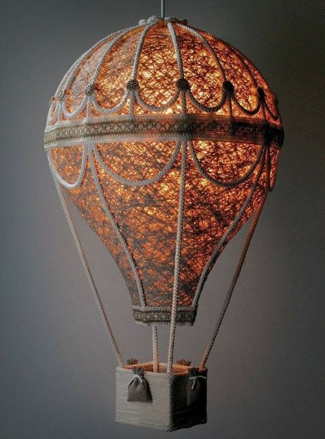 Hot Air Balloon Lamps, Hot Air Ballon Diy, Diy Air Balloon, Hot Air Balloon Diy, Air Balloon Craft, Hot Air Balloon Craft, Diy Hot Air Balloons, Hot Air Balloon Decorations, Christmas Decorations Outdoor