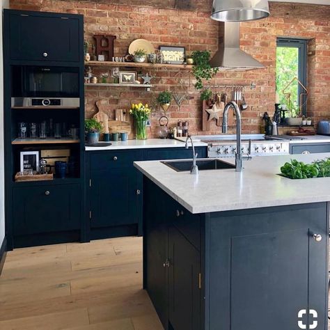 Navy Kitchen Cabinets, Model Dapur, Gallery Kitchen, Navy Kitchen, Kitchens Cabinets, Best Kitchen Cabinets, Kabinet Dapur, Condo Kitchen, Casa Country