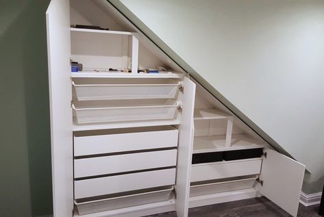 Ikea Closets, Under The Stairs Storage, Loft Wardrobe, Under Eaves Storage, Wardrobe Ikea, Ikea Loft, Ikea Closet Hack, Boys Bed, Attic Bedroom Storage