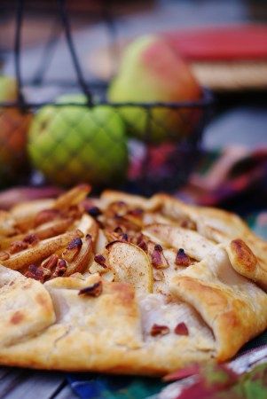 Rustic Pear Galette- The perfect fall dessert.  Rustic, simple, real food.  Find the full recipe www.southerndiscourse.com! Sausage Chowder, Pear Galette, Pear Pie, Galette Recipe, Pie In The Sky, Seasonal Fruit, Vegan Dessert Recipes, Top Recipes, Fruit In Season