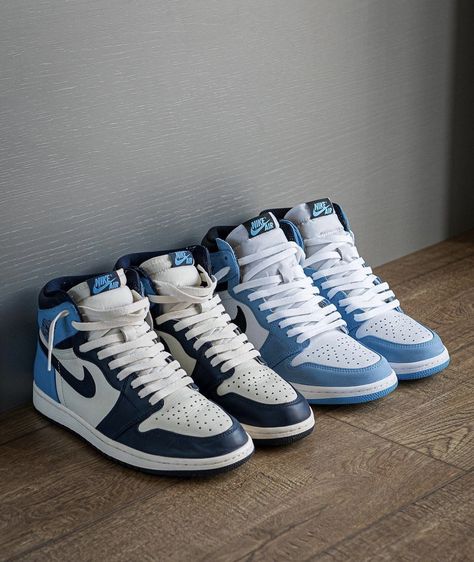 Sneaker Pictures, Sepatu Air Jordan, Jordan 1 High Outfit, Jordan Collection, Cheap Jordan Shoes, Nike Air Jordan Shoes, Sneaker Nike, Sneaker Outfits, Jordan Shoes Girls