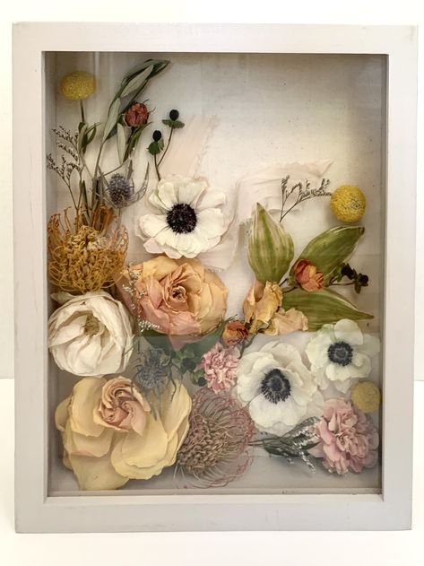 Dried Bouquet Display, Dried Flower Shadow Box, Bouquet Shadow Box, Dream Wedding Bouquet, Window Frame Decor, Shadow Box Ideas, Wedding Shadow Box, Flower Shadow, Wedding Bouquet Preservation