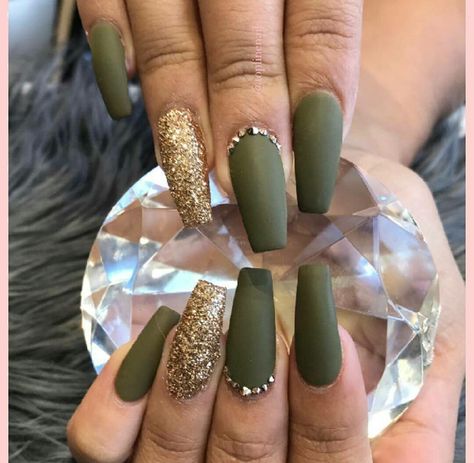 Army Green Ombre Nails, Green And Gold Matte Nails, Olive Green And Gold Nails, Flannel Nails, Army Green Nails, Virgo Nails, Gold Coffin Nails, Olive Nails, Gold Acrylic Nails