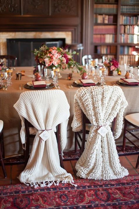 Rustic Wedding Decorations, Winter Wedding Decorations, Winter Bride, Reception Chair, Winter Wedding Inspiration, Winter Wonderland Wedding, Wedding Winter, Reception Party, Wedding Chicks