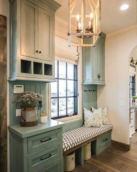 Cottage Mudroom, Minimalist Living Room Decor, Mudroom Entryway, Mud Rooms, Window Seats, Banquette Seating, Mudroom Bench, Laundry Room Ideas, Home Upgrades