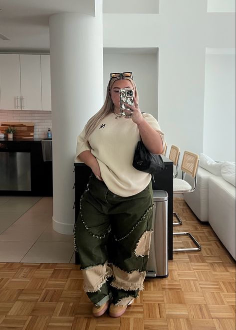 Dana Rose Outfits, Outfit Ideas Women Plus Size, Streetwear Fashion Plus Size, Dana Rose, Plus Size Aesthetic Outfits, Streetwear Plus Size, Plus Size Streetwear, Plus Size Winter Outfits, Plus Size Baddie Outfits