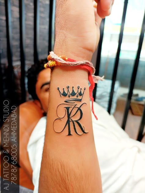 E With Crown Tattoo, K R Tattoo, Crown Letter Tattoo, Kr Tattoo Design, Crown On Name Tattoo, J With A Crown Tattoo, Crown Tattoo With Initial, King Name Tattoo, Letter With Crown Tattoo