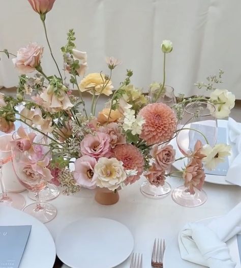 Wildflower Wedding Theme, Boho Florals, Madison Wedding, Centerpiece Wedding, Wedding Table Flowers, Pink Wedding Flowers, Fresh Flowers Arrangements, Flower Centerpieces Wedding, Wildflower Wedding