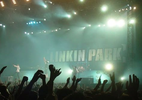 Linkin Park Pc Wallpaper, Metal Desktop Wallpaper, Linkin Park Wallpapers, Chester Bennington And Mike Shinoda, Google Backgrounds, Park Wallpaper, Linkin Park Chester Bennington, Western Artwork, Instruments Music