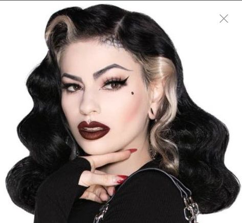 Cabelo Pin Up, Goth Pinup, Halloween Makeup Look, Pin Up Makeup, Goth Hair, Trendy Products, Pin Up Hair, Peinados Fáciles Para Cabello Corto, Goth Makeup