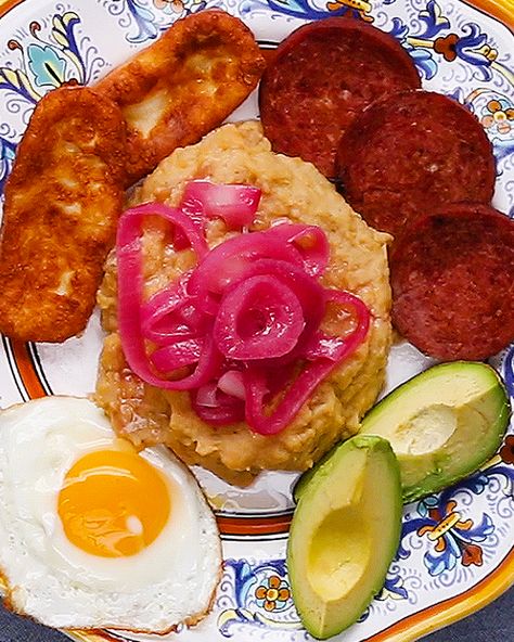 Mangú Con Los Tres Golpes Recipe by Tasty Mangu Recipe, Dominican Breakfast, Fried Salami, Dominicano Recipes, How To Cook Plantains, Mashed Plantains, Zucchini Parmesan, Sautéed Onions, Eggs Avocado